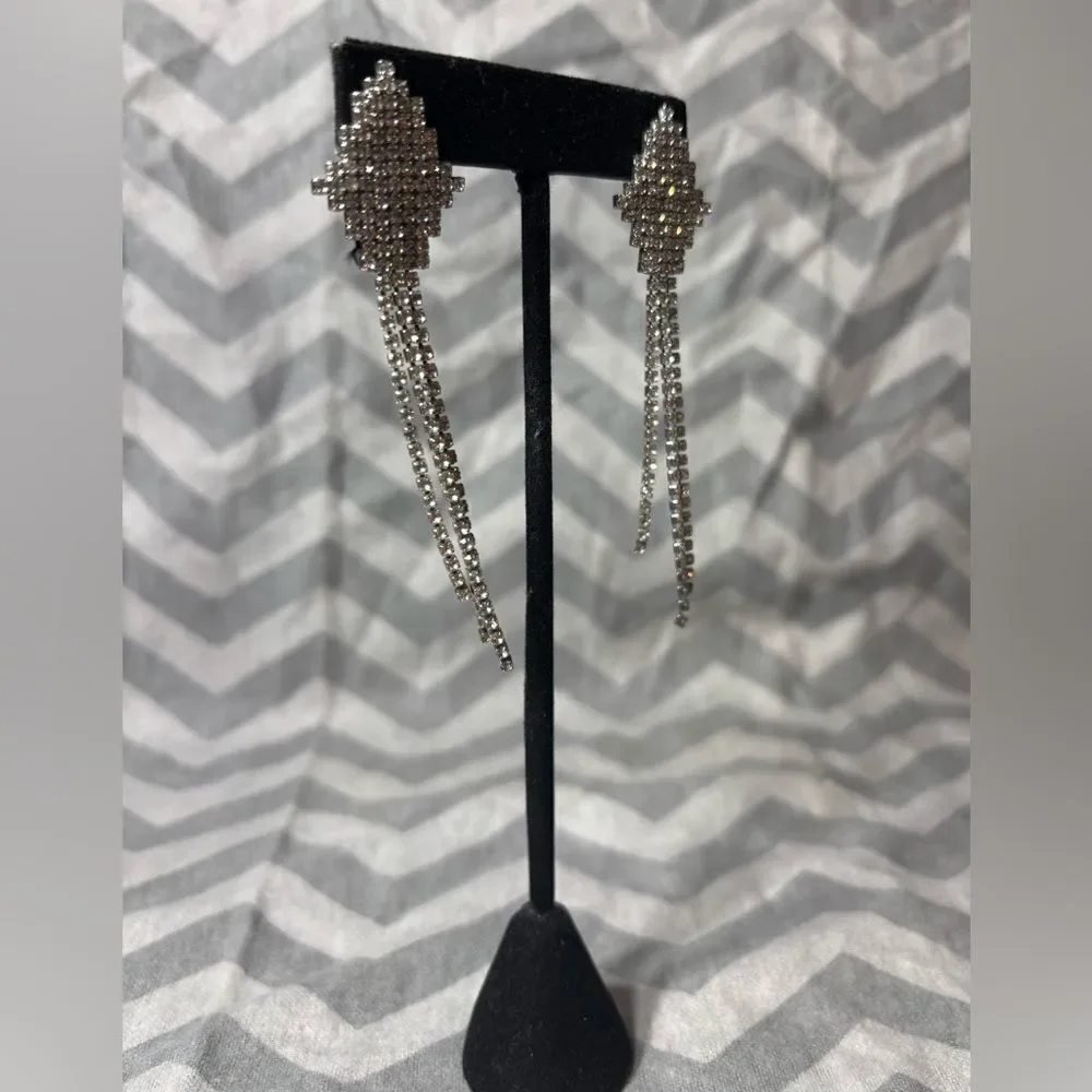 Rhinestone Dangle Post Earrings Excellent Preloved Condition